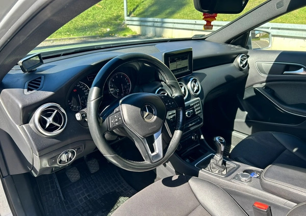 Mercedes-Benz Klasa A cena 48500 przebieg: 132000, rok produkcji 2014 z Chorzów małe 92